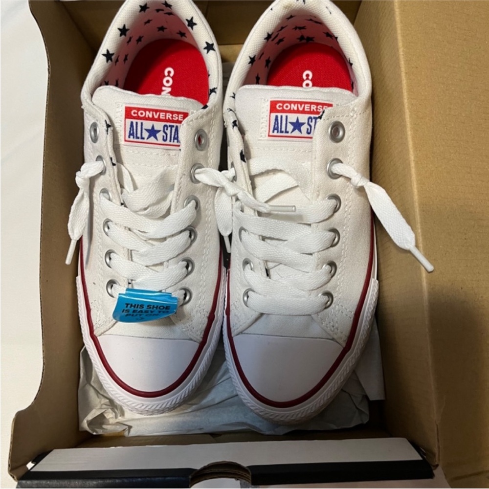 Converse Kids Sneakers in White and Red NWT